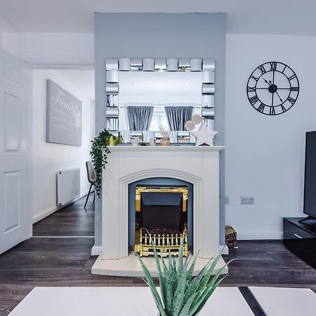 Comfort Place - 3 Bedroom House In Chester - Sleeps 6 Екстер'єр фото