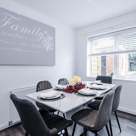 Comfort Place - 3 Bedroom House In Chester - Sleeps 6 Екстер'єр фото
