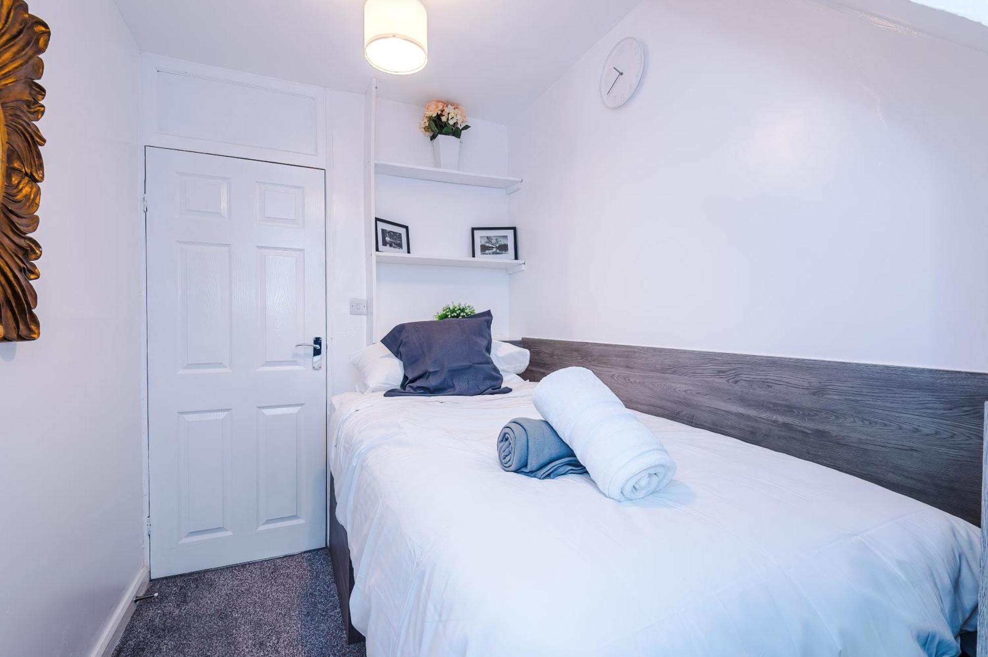 Comfort Place - 3 Bedroom House In Chester - Sleeps 6 Екстер'єр фото
