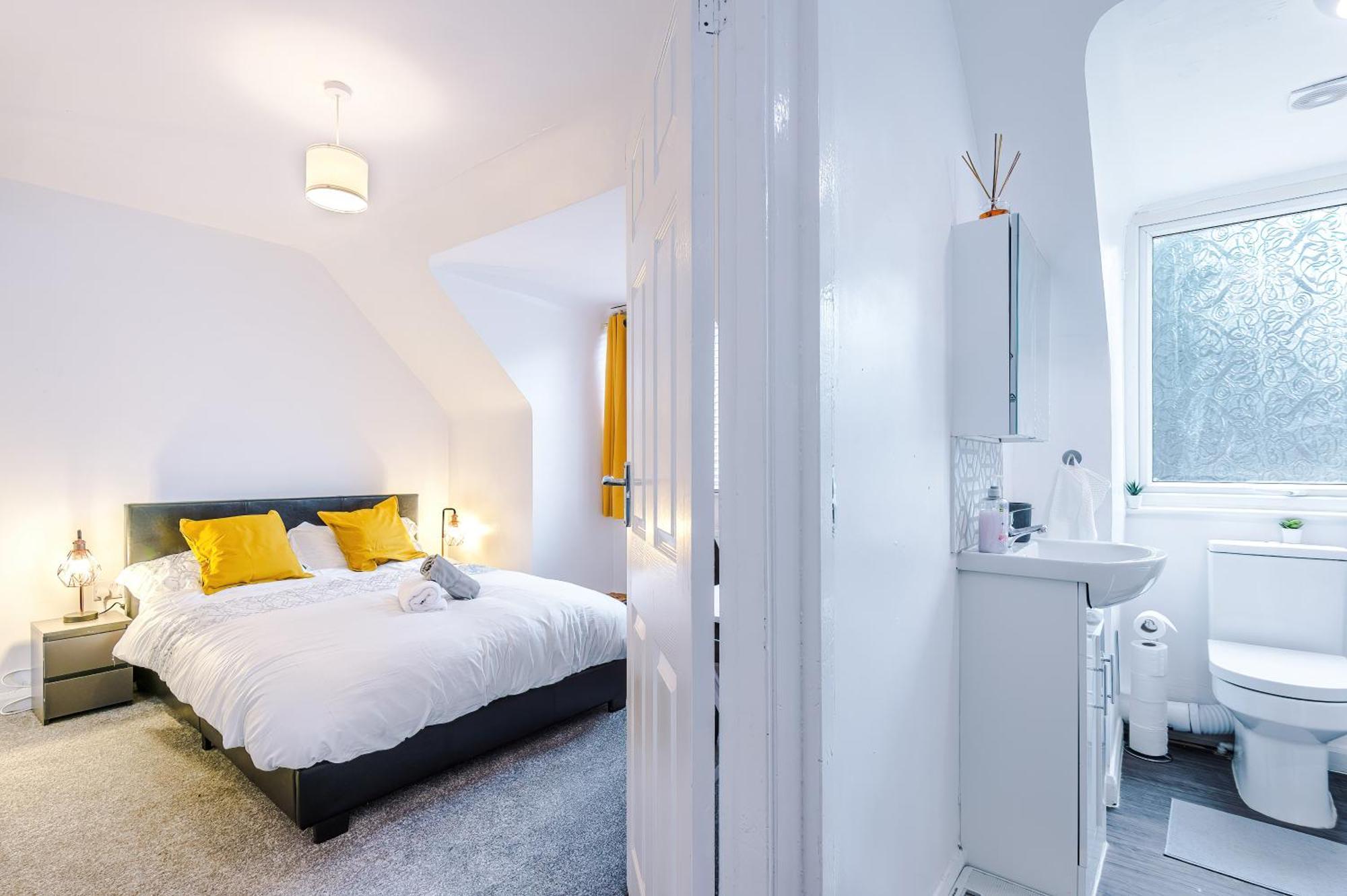 Comfort Place - 3 Bedroom House In Chester - Sleeps 6 Екстер'єр фото